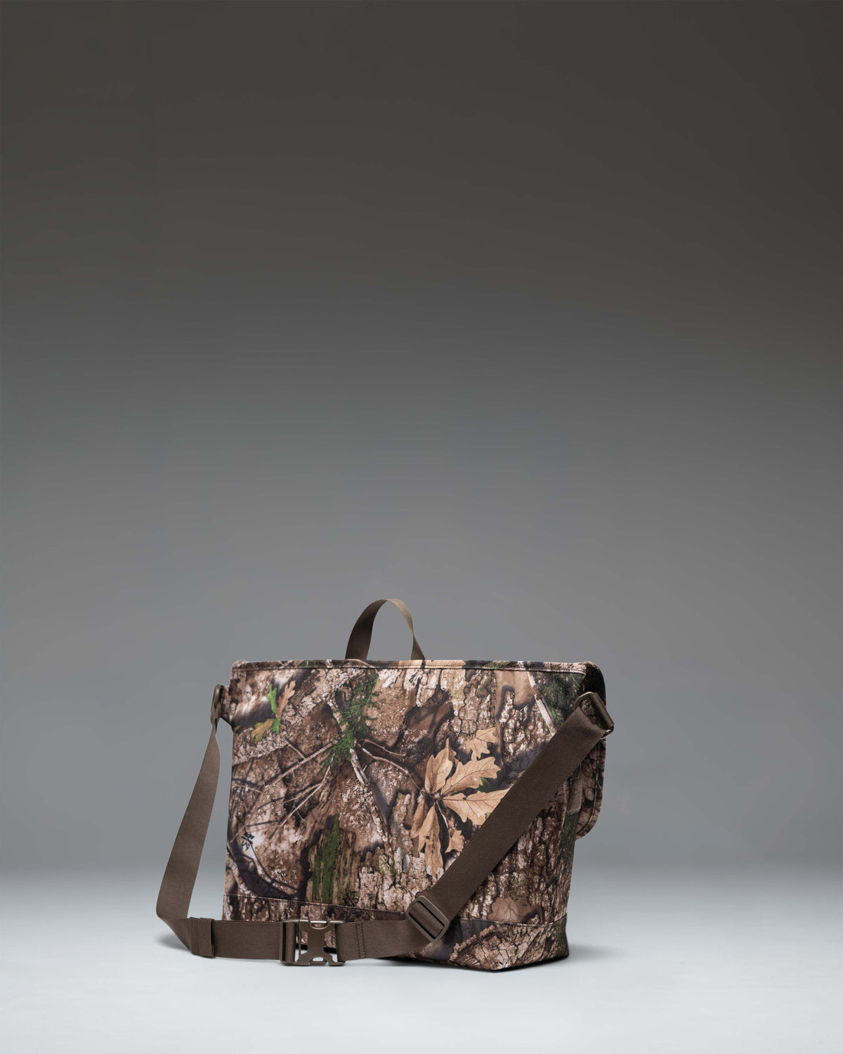 Realtree® Cove Messenger