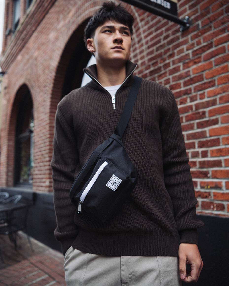 Pop Quiz Hip Pack