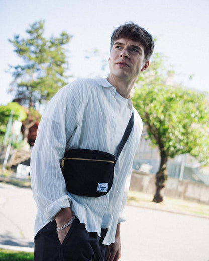 Settlement Hip Pack