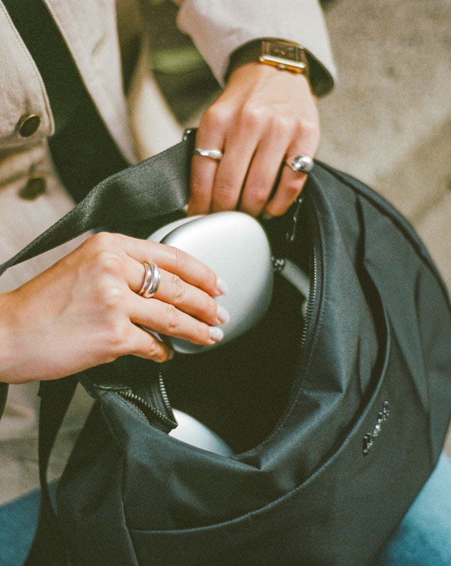 Yara Large Shoulder Bag