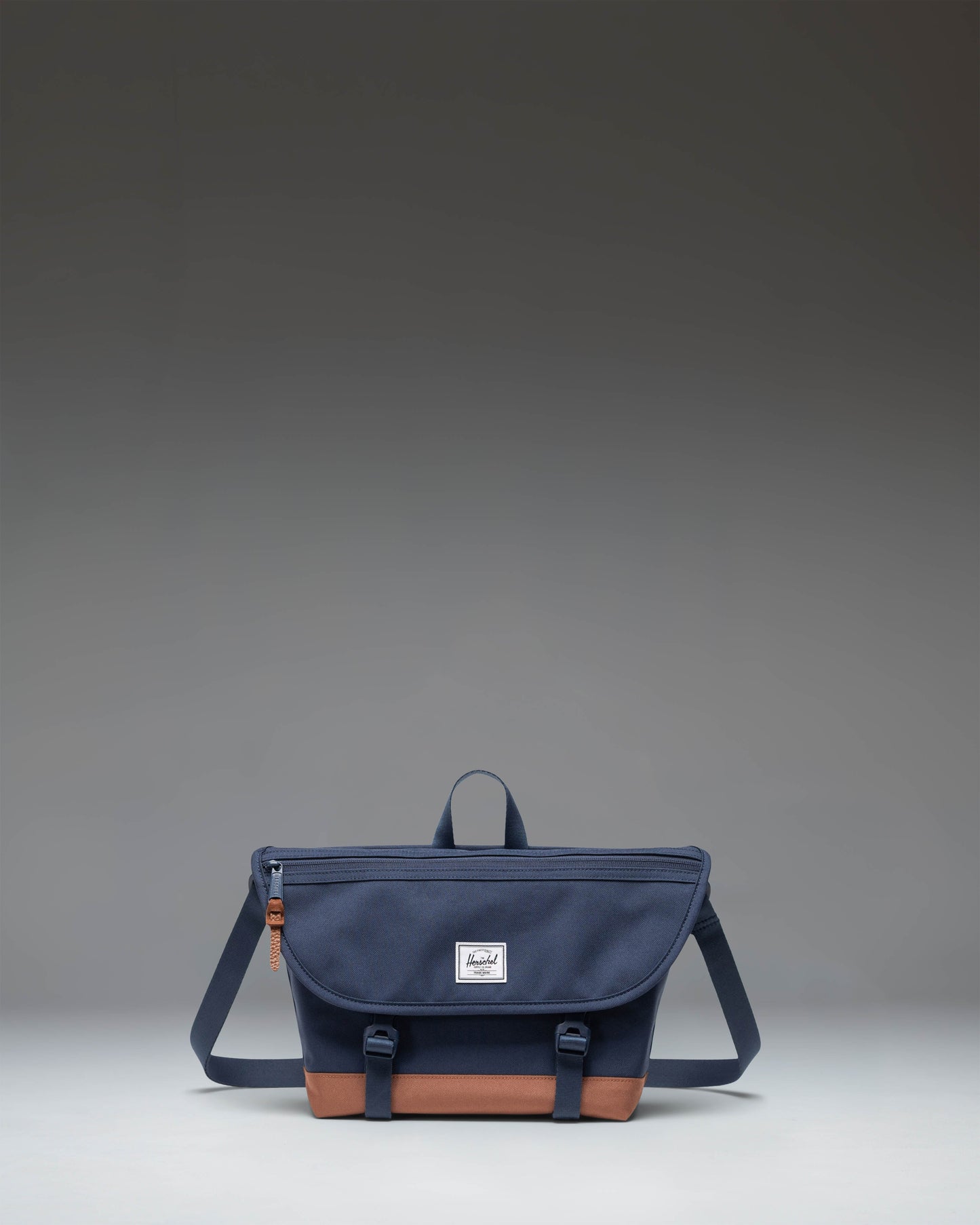 Cove Messenger Small