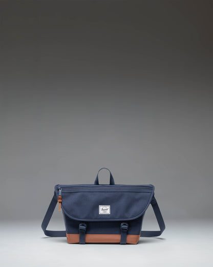 Cove Messenger Small