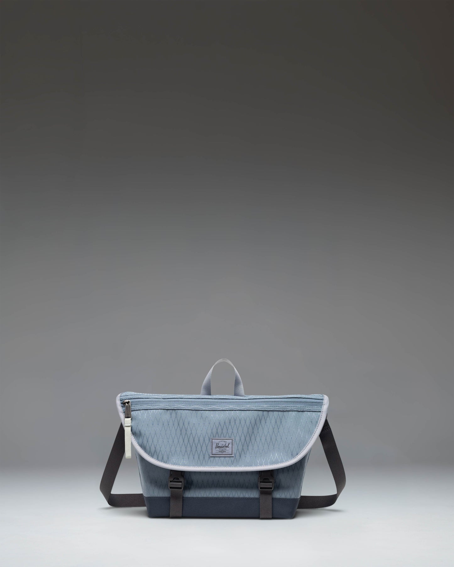 Cove Messenger Small