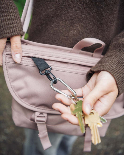 Cove Messenger Small