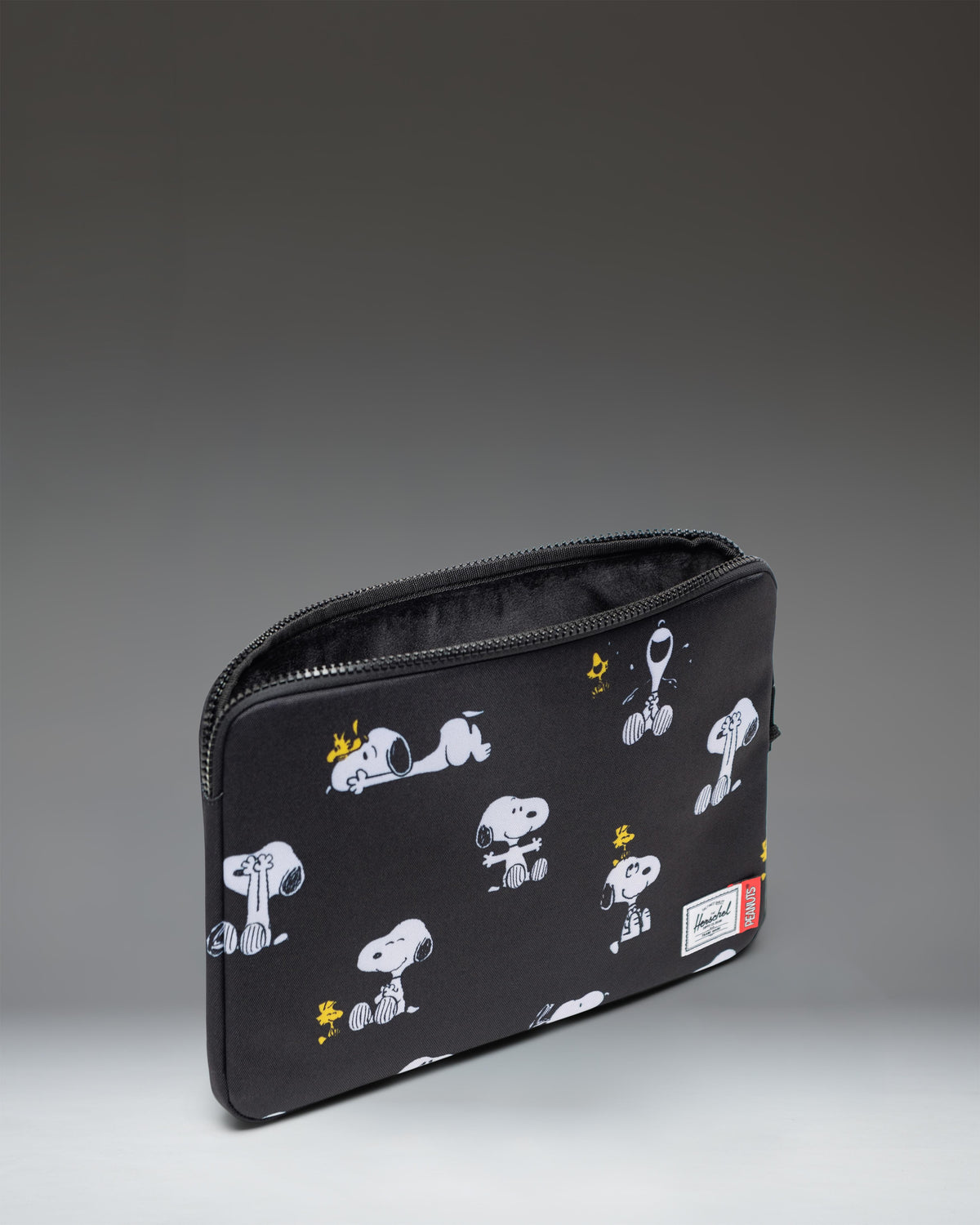 Peanuts® Anchor 14 Inch Sleeve