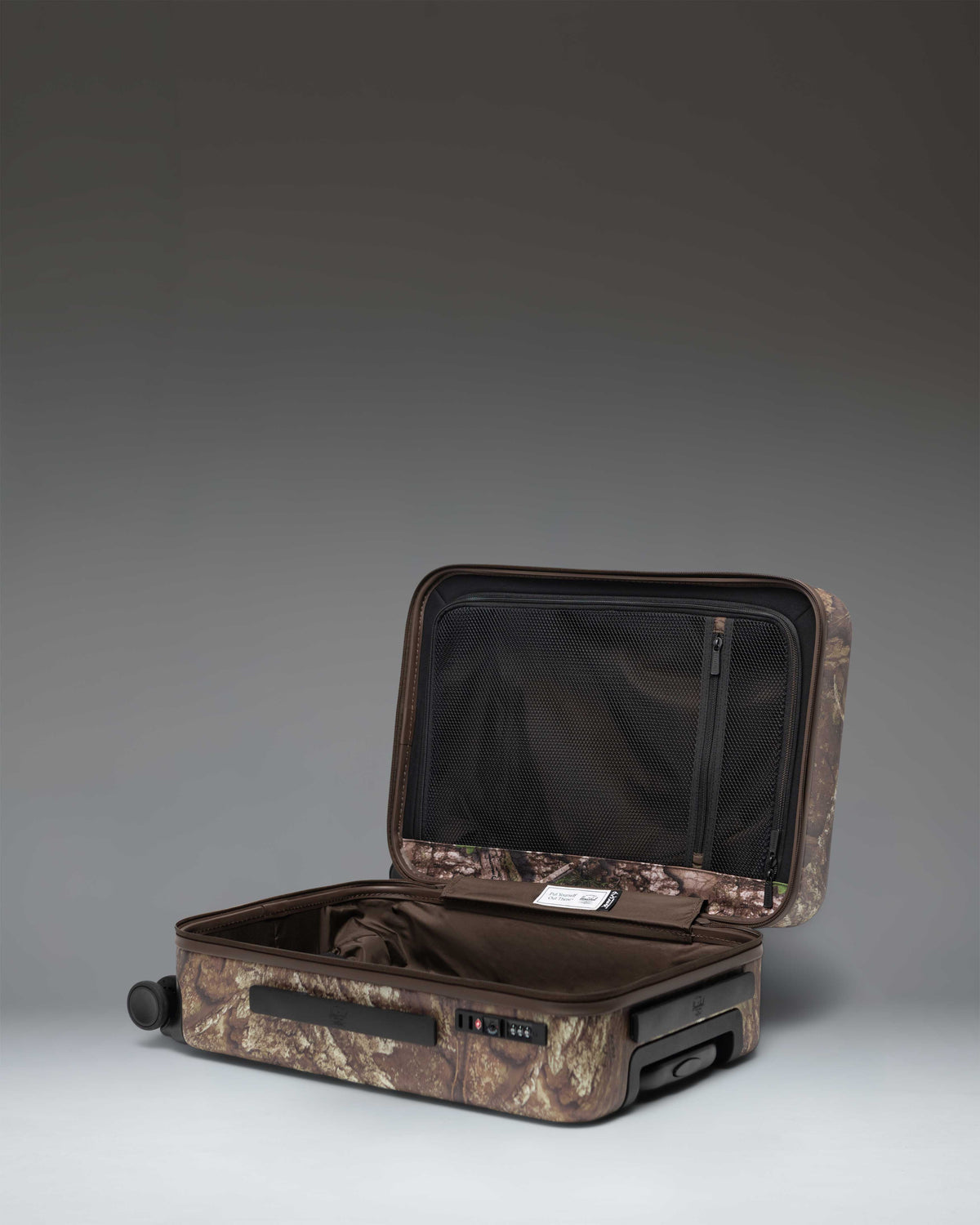 Realtree® Herschel Heritage™ Large CO Luggage