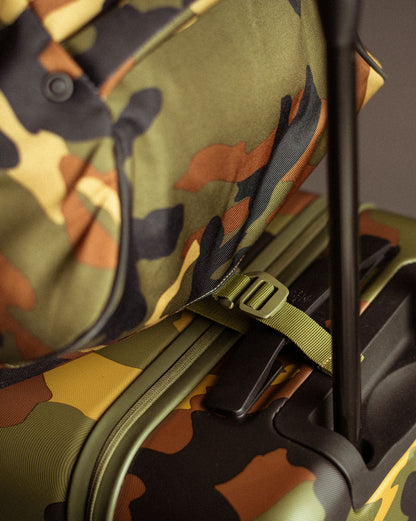 Herschel Heritage™ Golf Travel Wheelie Bag
