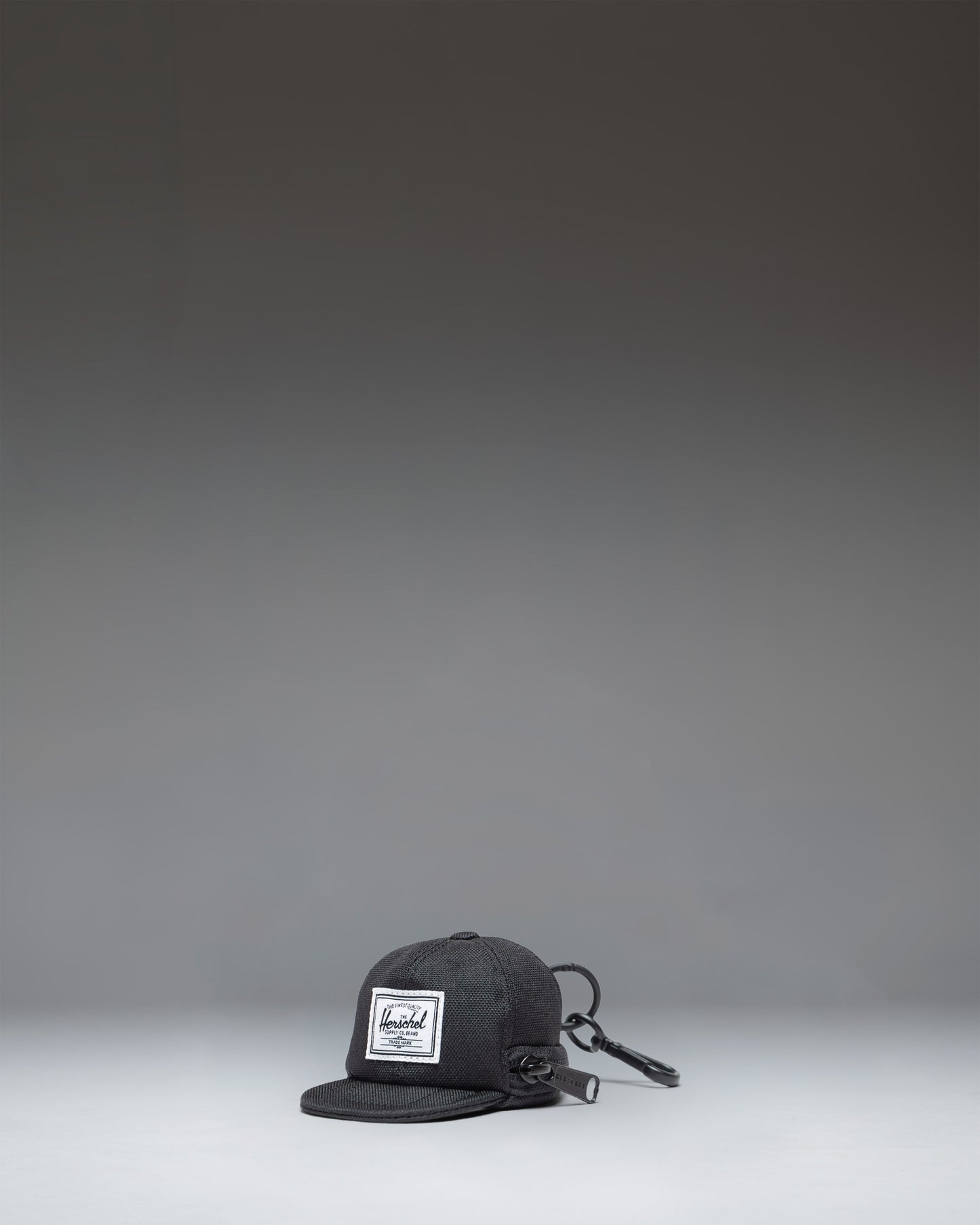 Sylas Classic Cap Bag Charm