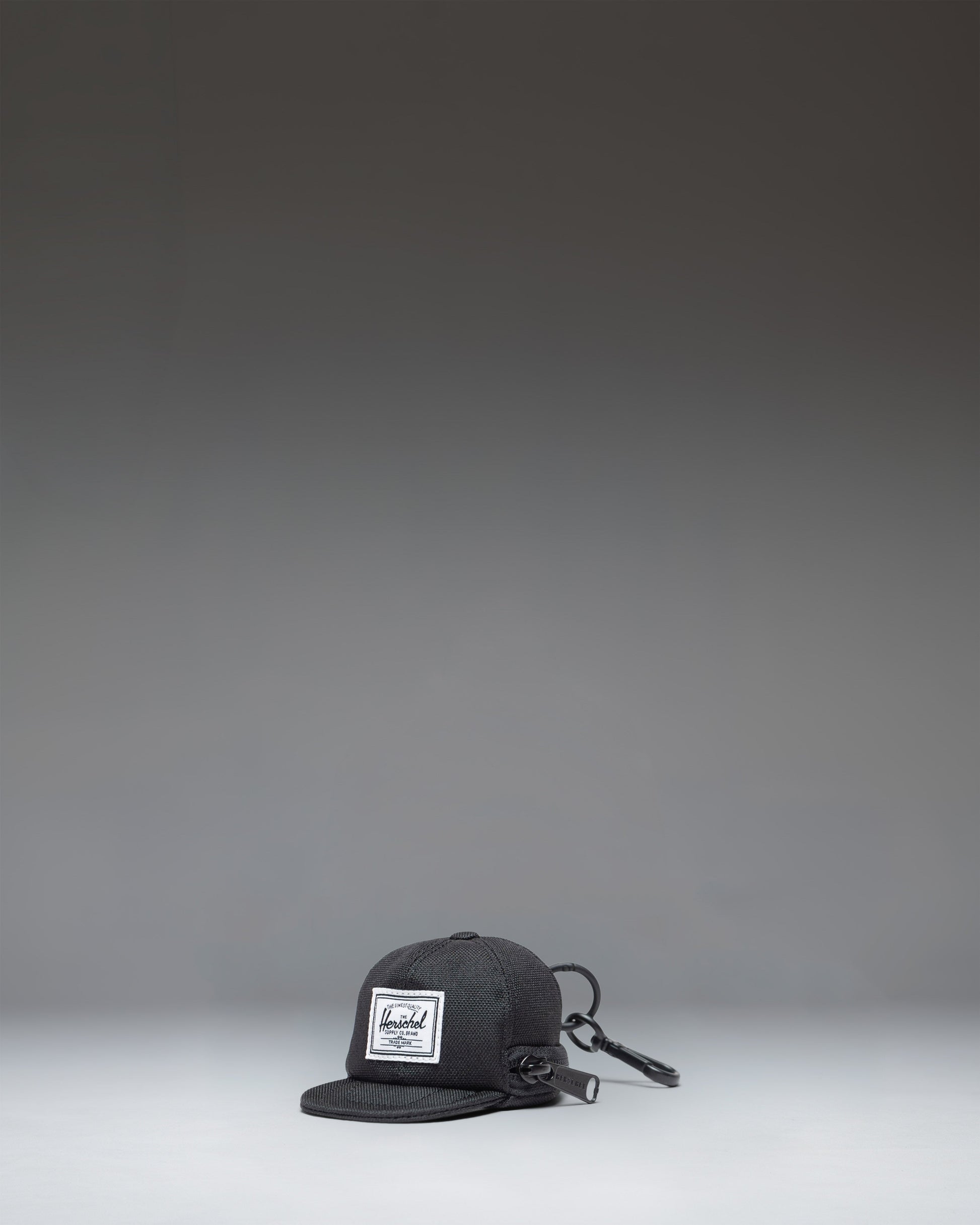 Sylas Classic Cap Bag Charm