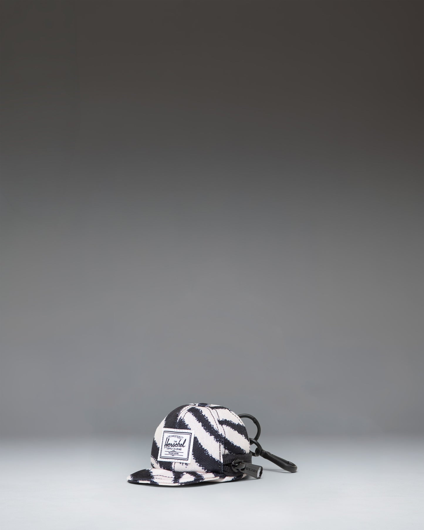 Sylas Classic Cap Bag Charm